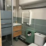 Appartement Bord De Avec Parking Privé Et Wifi *